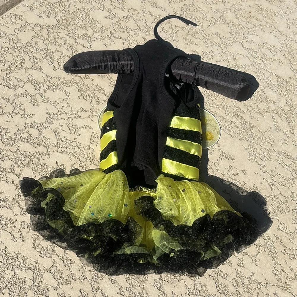Dog Costume Bumblebee Size Small NWOT